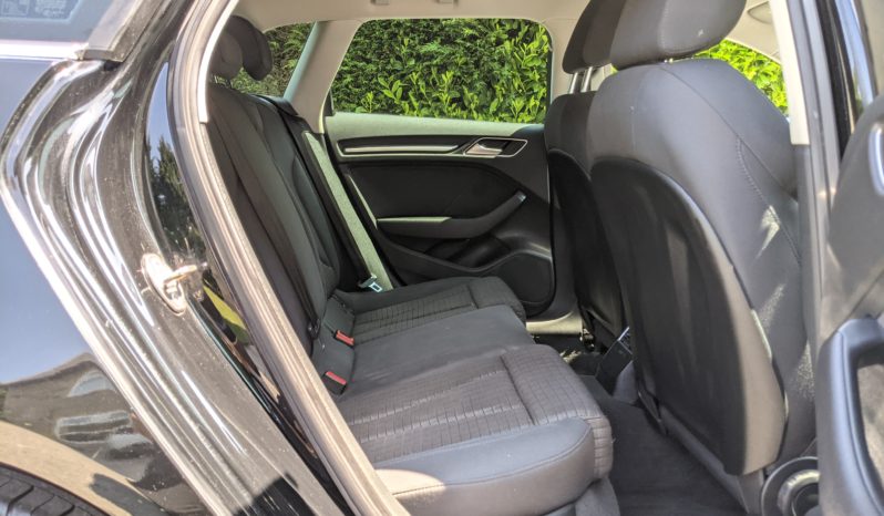 AUDI A3 1.6 TDI SPORT full