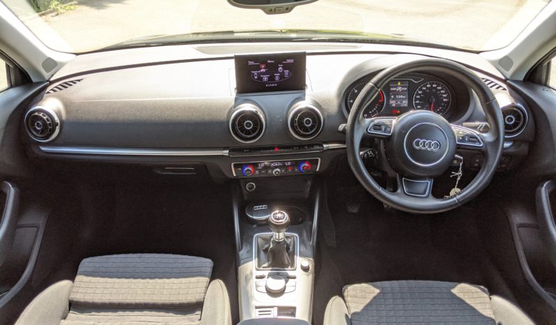 AUDI A3 1.6 TDI SPORT full