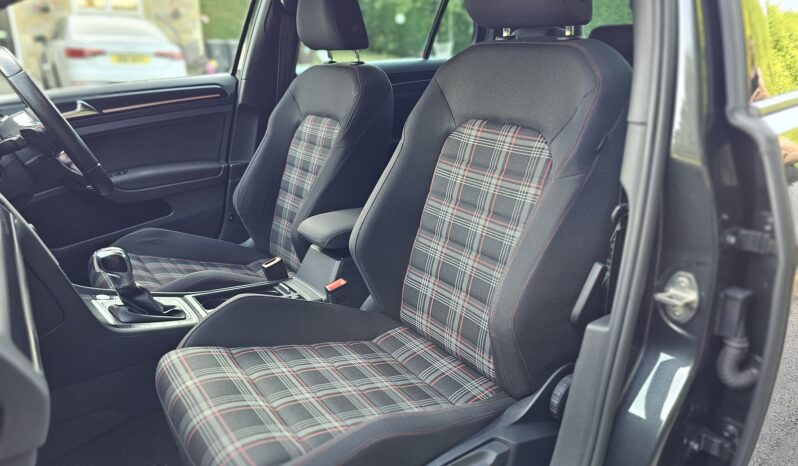 VW GOLF GTI DSG PERFORMANCE full