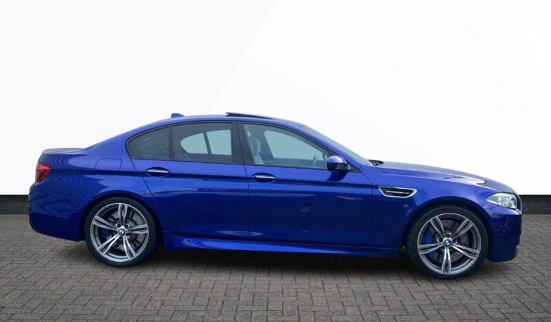BMW M5 4.4 V8 full
